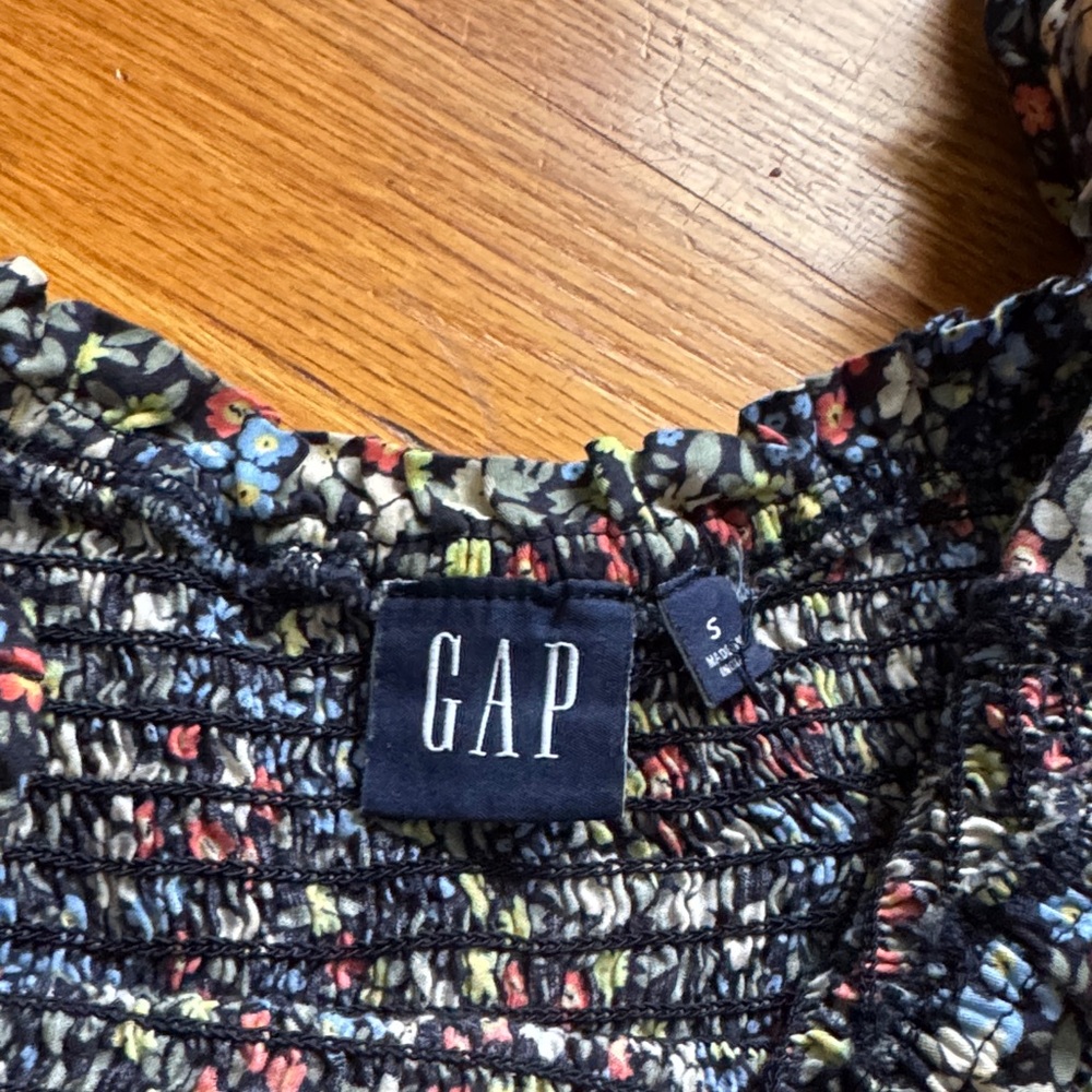 GAP Floral Smocked Dress - Multicolor - Picture 7 of 8